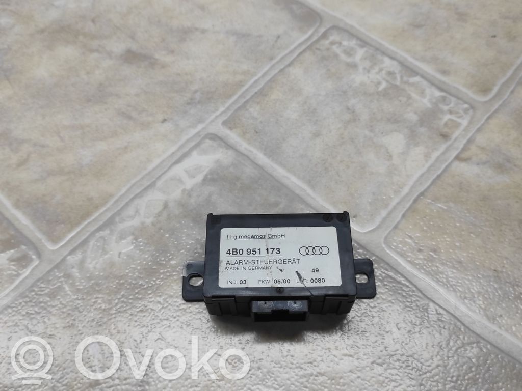 Alarm control unit/module   4B0951173