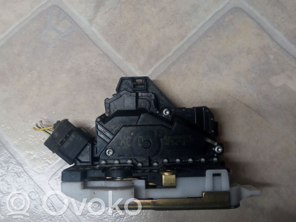 Ford Mondeo Mk III Aizmugurē slēdzene 