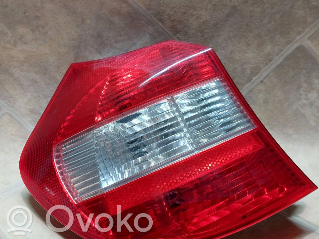 BMW 1 E81 E87 Galinis žibintas kėbule 