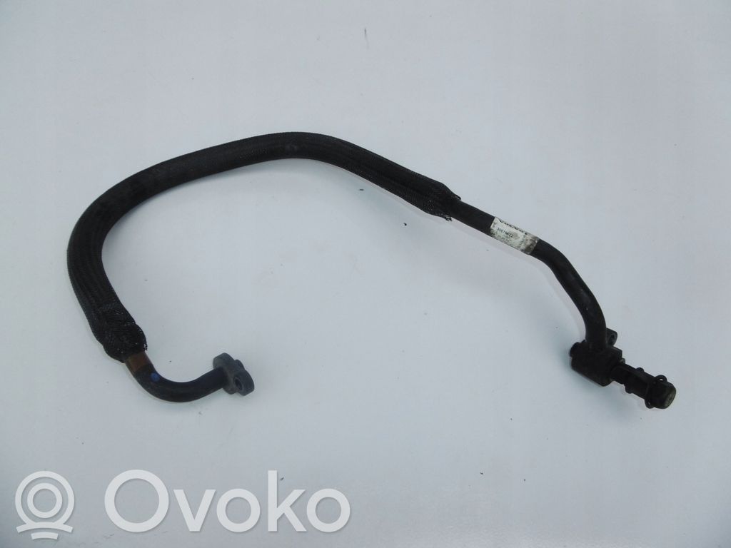 Volvo XC90 Ilmastointilaitteen putki (A/C) 