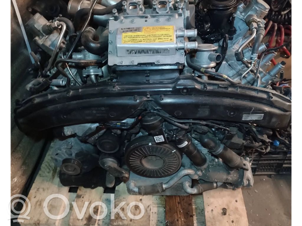 Audi A7 S7 4G Blokas 