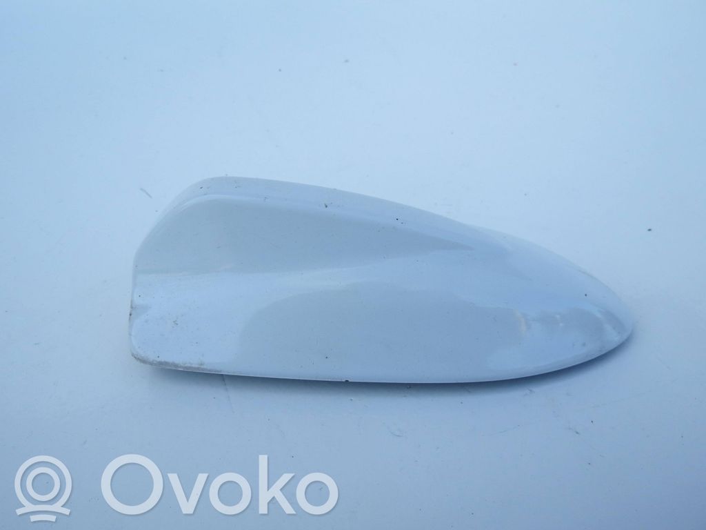 Volvo V60 Osłona anteny dachowej GPS 