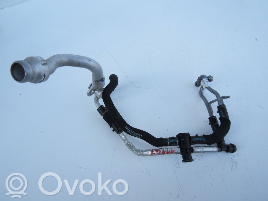 Audi Q7 4L Engine coolant pipe/hose 