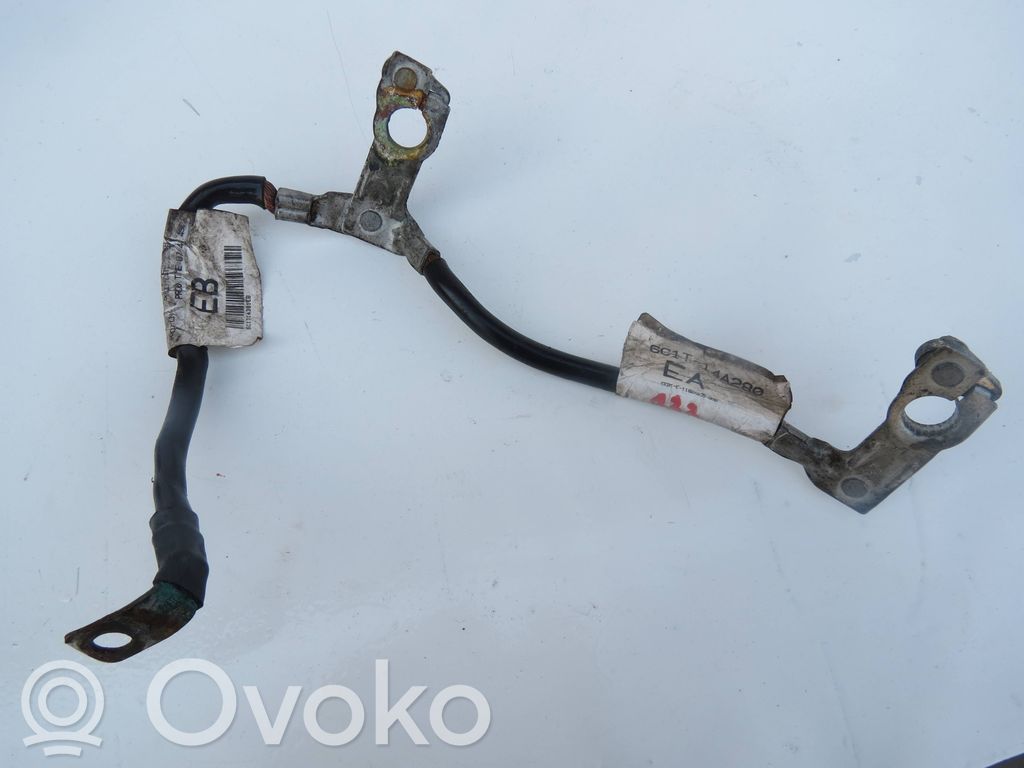 Volvo V70 Maakaapeli, akku 
