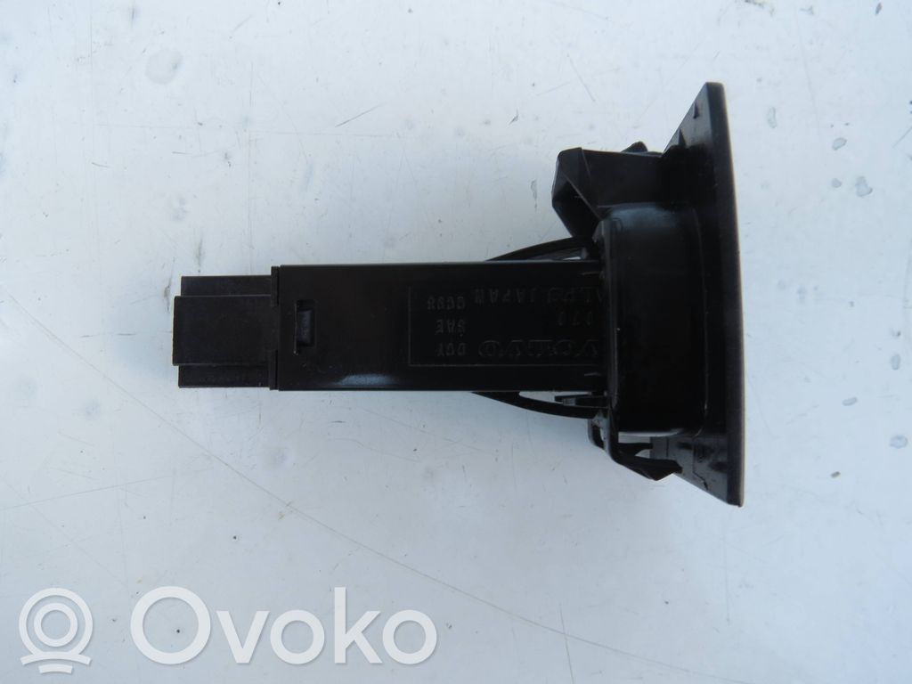 Przycisk świateł awaryjnych   30710106,09W426