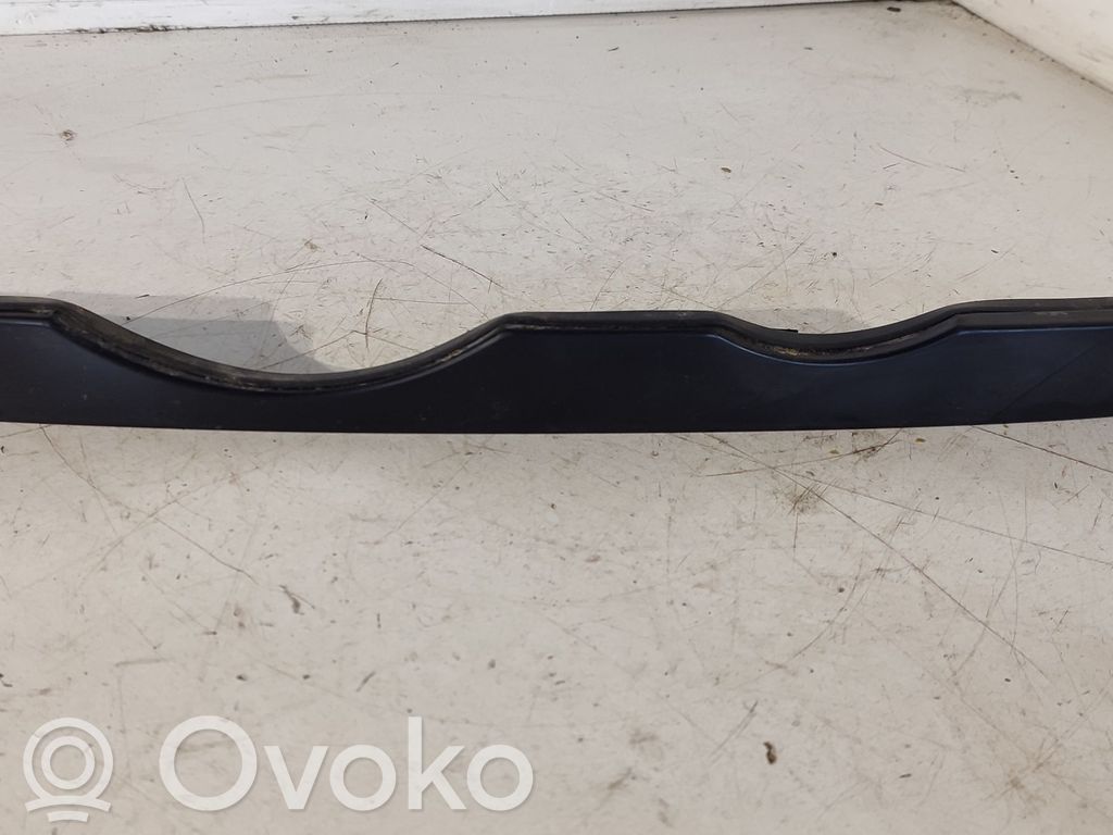 Under headlight/headlamp trim