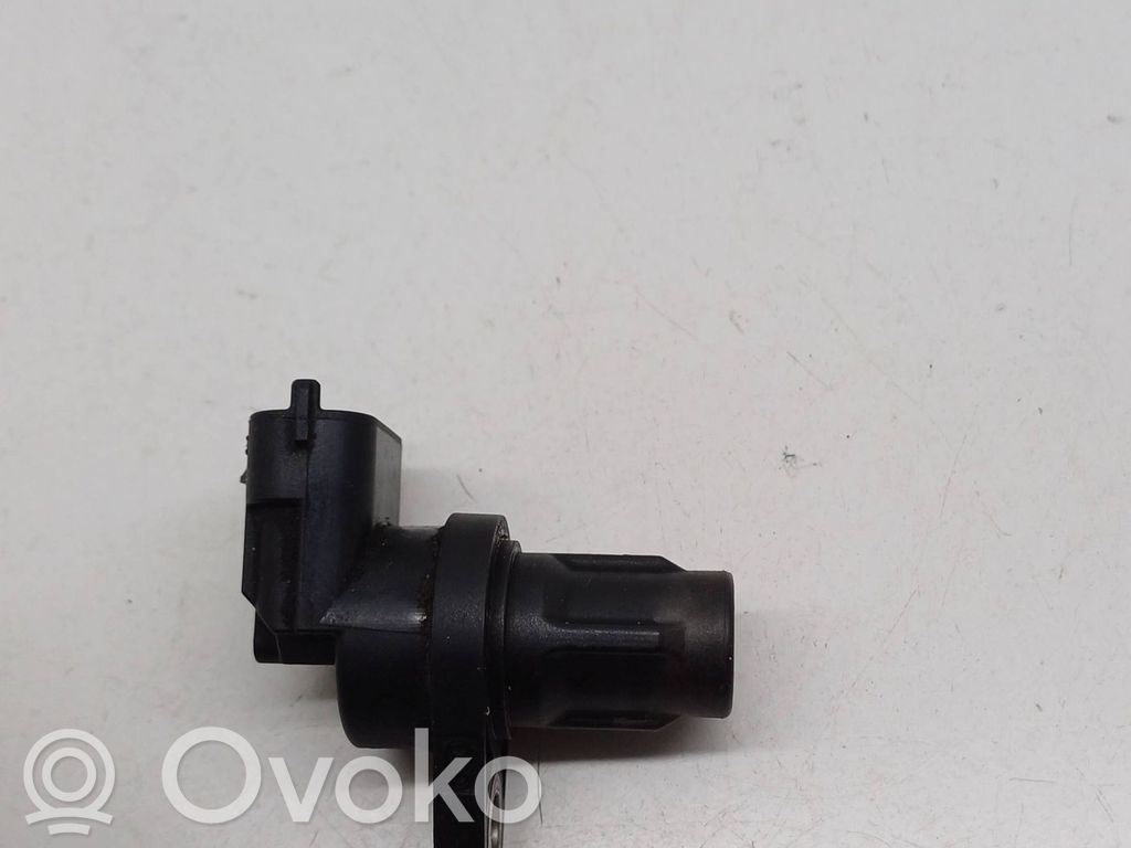 Honda CR-V Camshaft speed sensor 