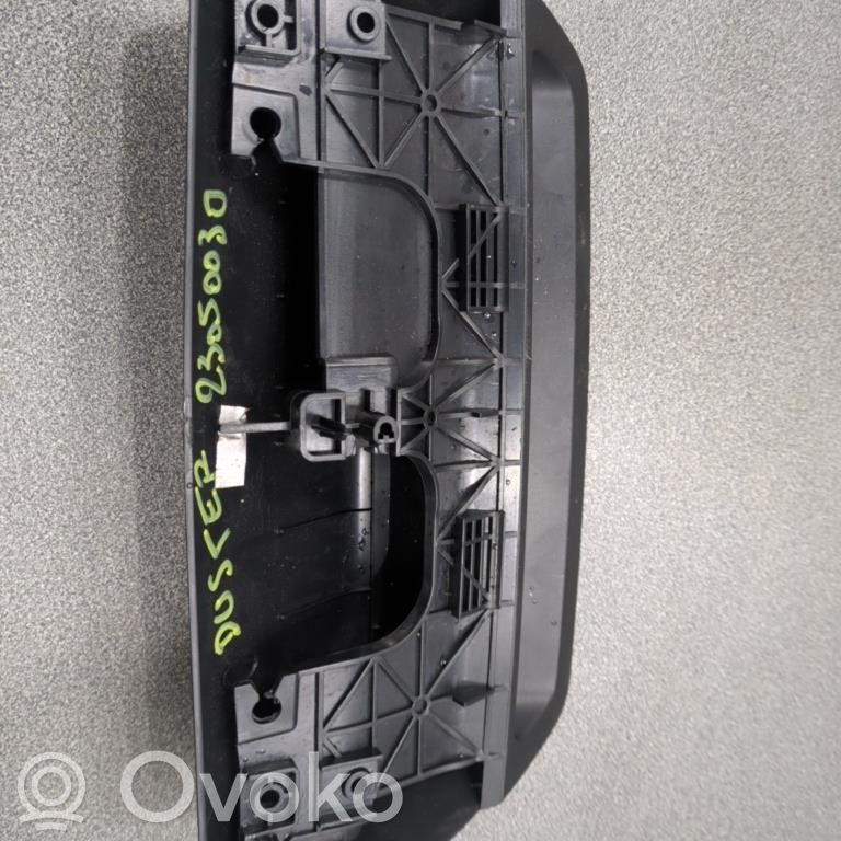 Dacia Duster II Third/center stoplight 