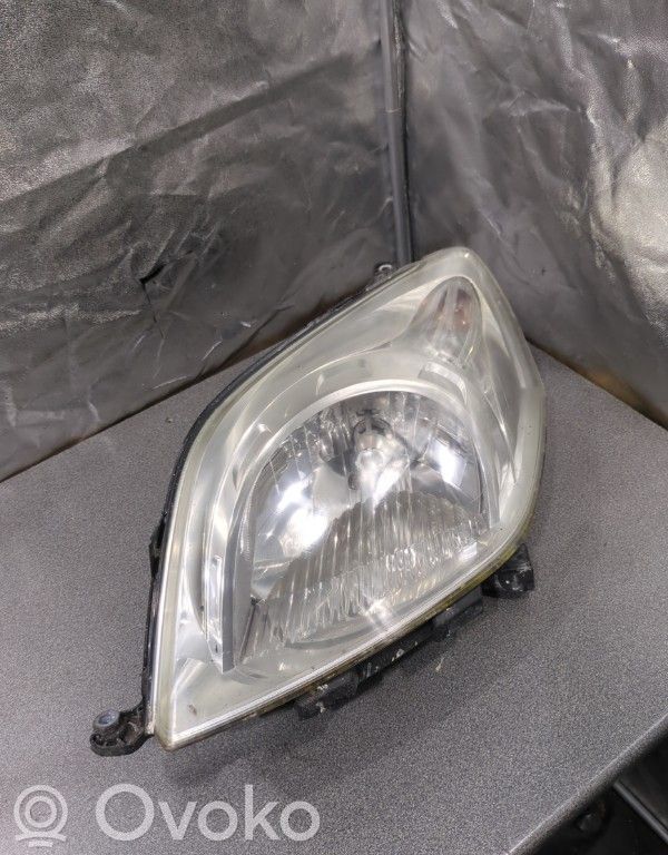 Phare frontale   1634151680