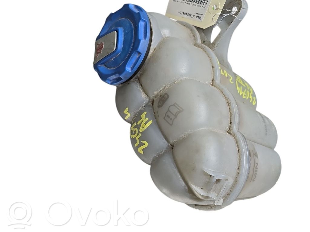 8W0121405L Audi A4 S4 B9 8W Coolant expansion tank/reservoir, €30.00 | RRR