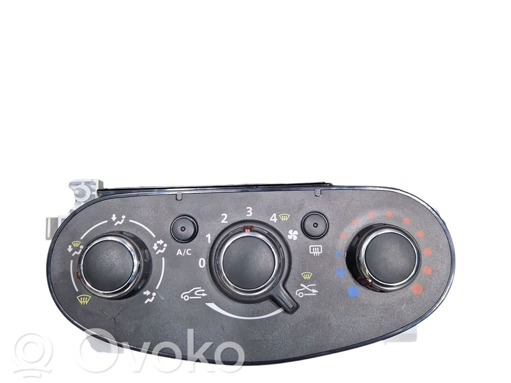 Dacia Duster Climate control unit 