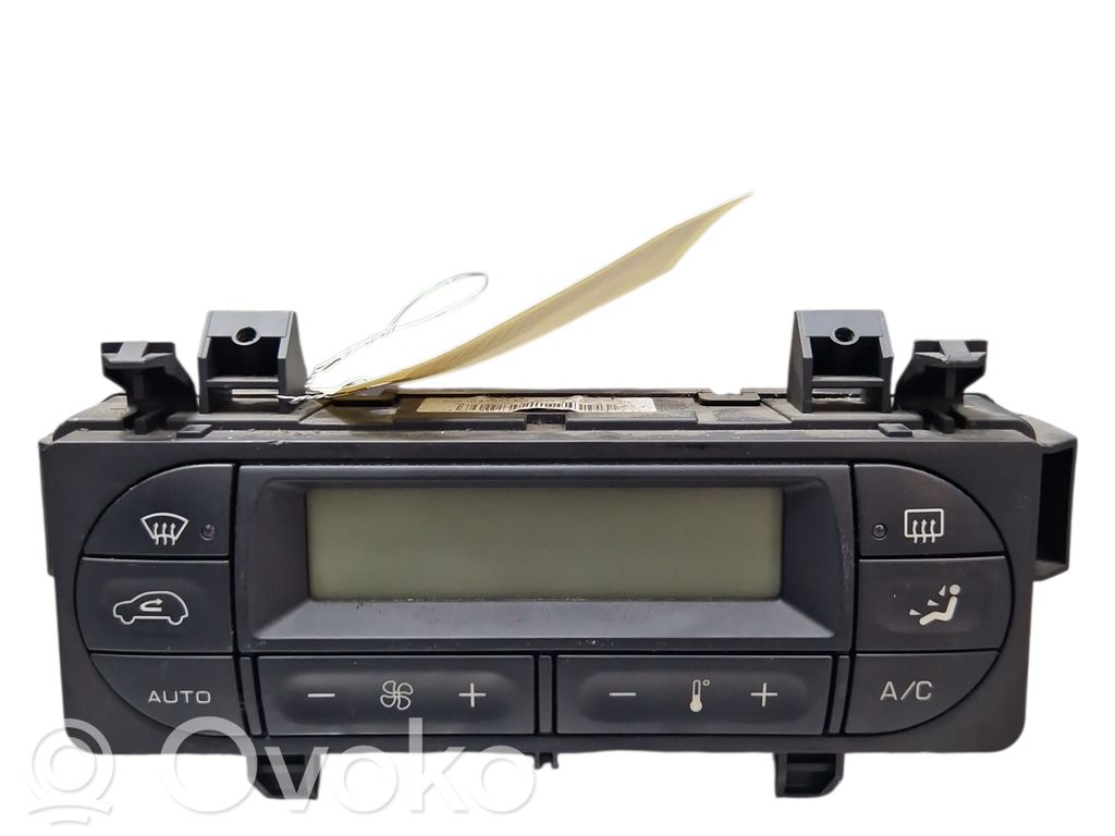 Peugeot 1007 Climate control unit 