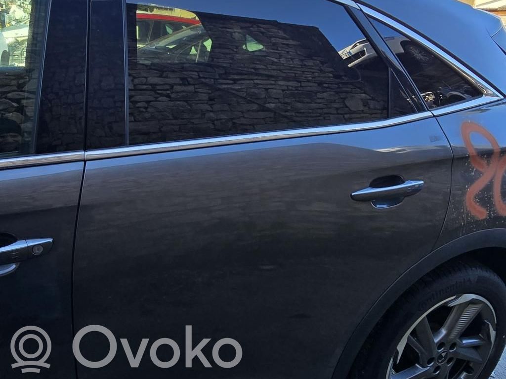 DS Automobiles 7 Crossback Puerta trasera 