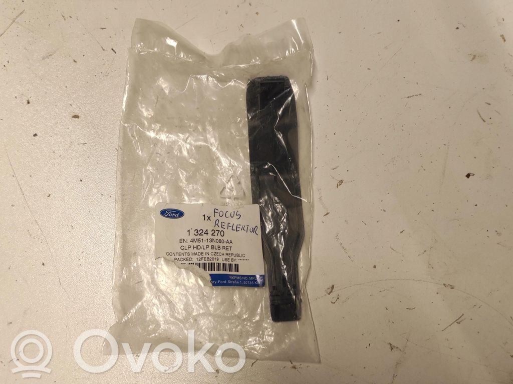 Support phare frontale   4M5113N060AA