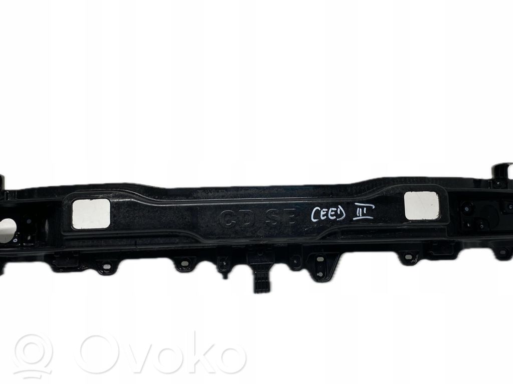 KIA Pro Cee'd III Takapuskurin tukipalkki 