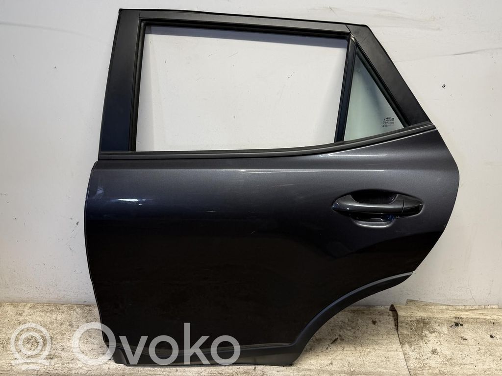 KIA Stonic Задняя дверь 
