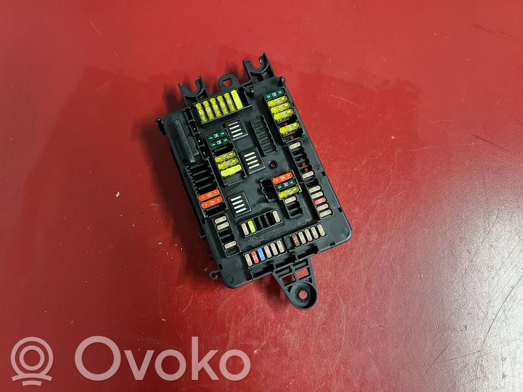 BMW 3 F30 F35 F31 Fuse module 