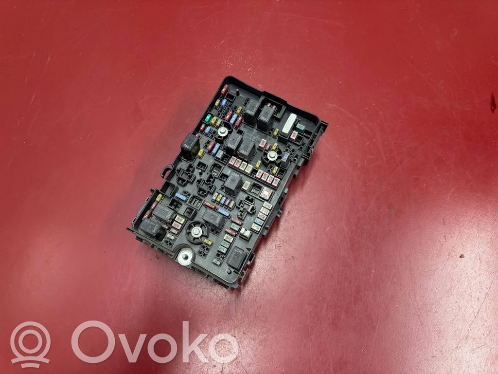 Sulakemoduuli   68491076AB