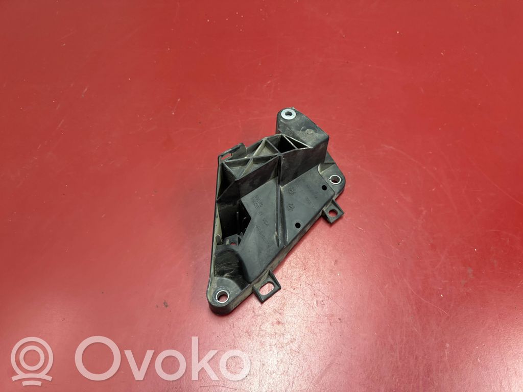 Chrysler Pacifica Radiator support slam panel bracket 