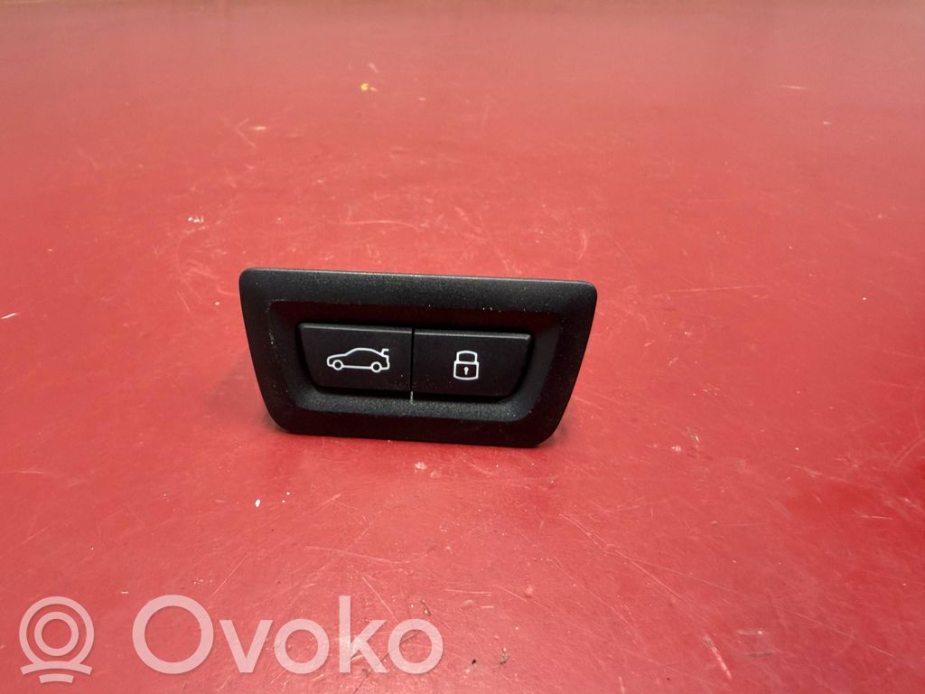 BMW X3 G45 Tailgate/boot open switch button 