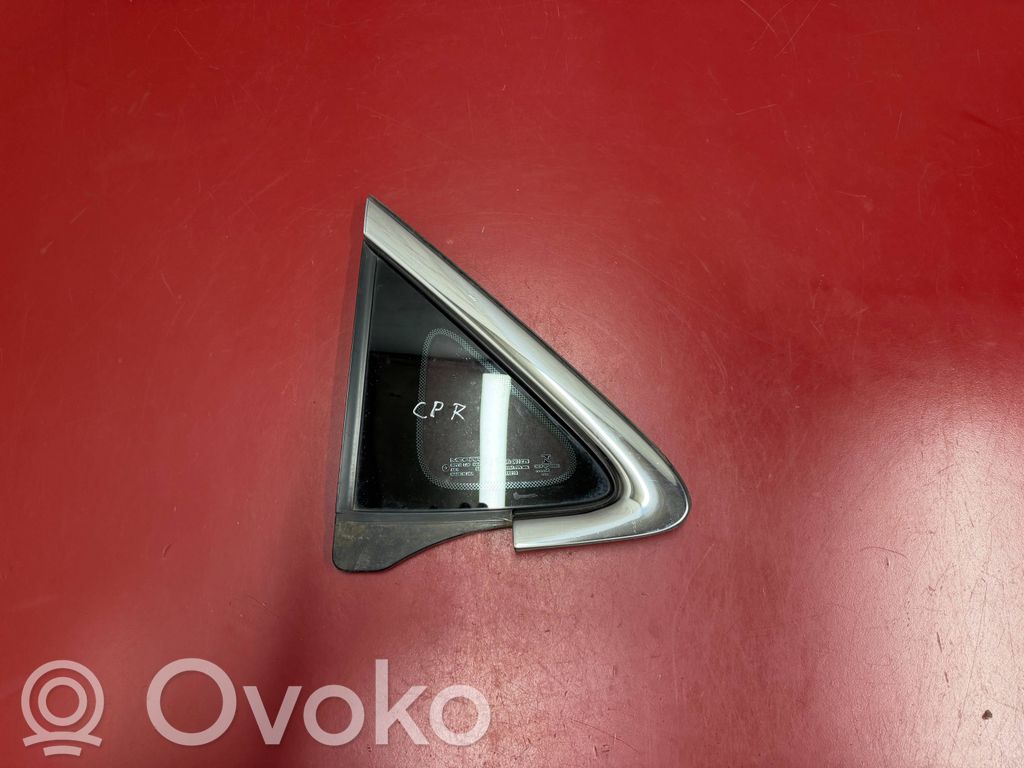 Chrysler Pacifica Front triangle window/glass 