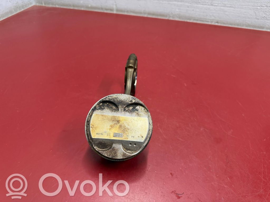 Chrysler Pacifica Piston with connecting rod 