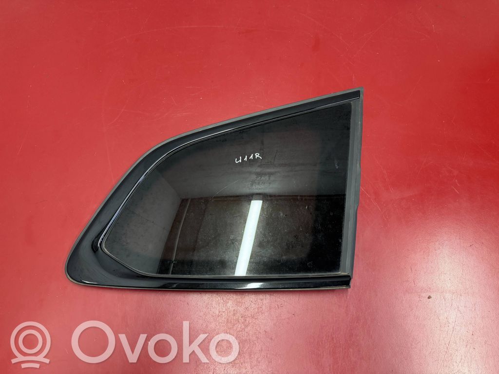 BMW X1 U11 Vidrio lateral trasero 