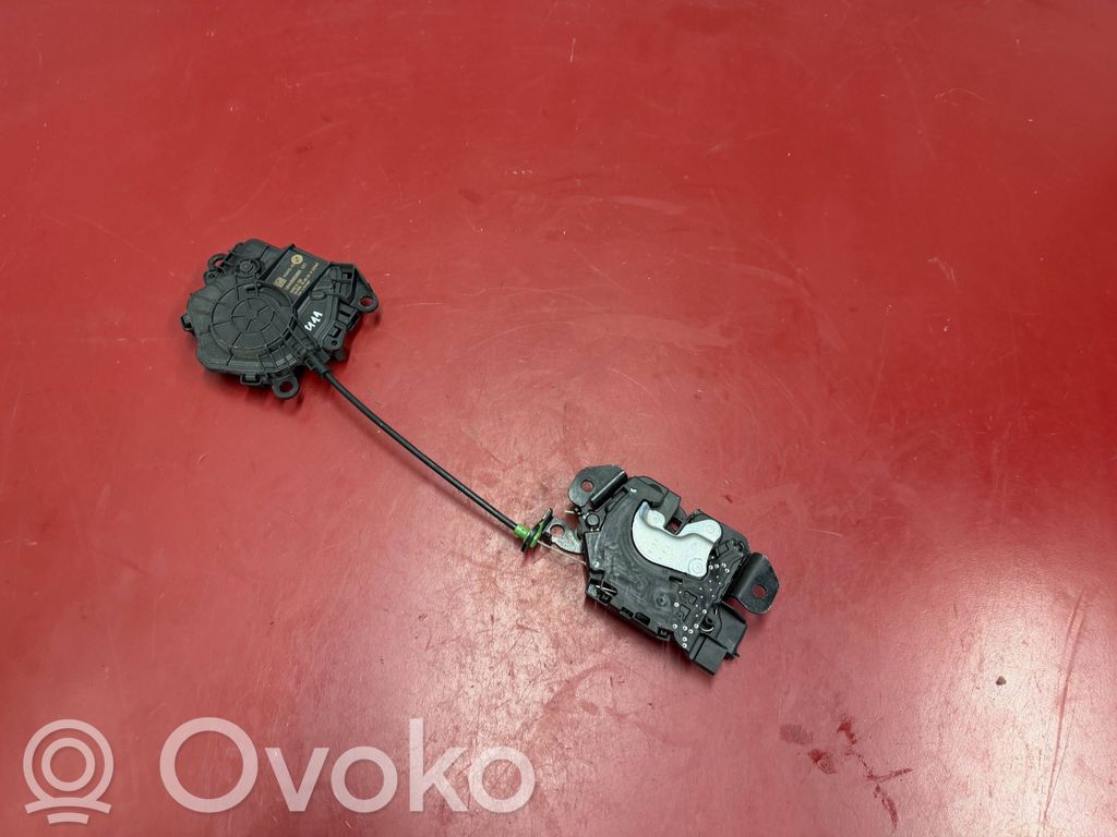 BMW X1 U11 Zamek klapy tylnej / bagażnika 