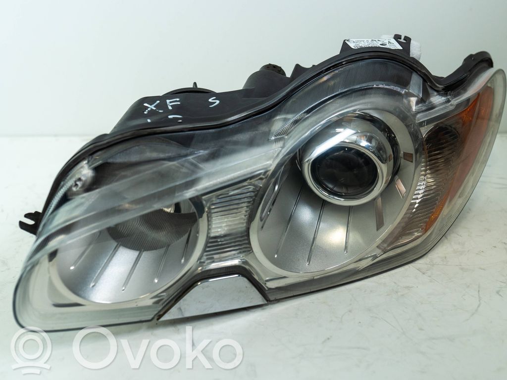 Jaguar XF X250 Faro/fanale 