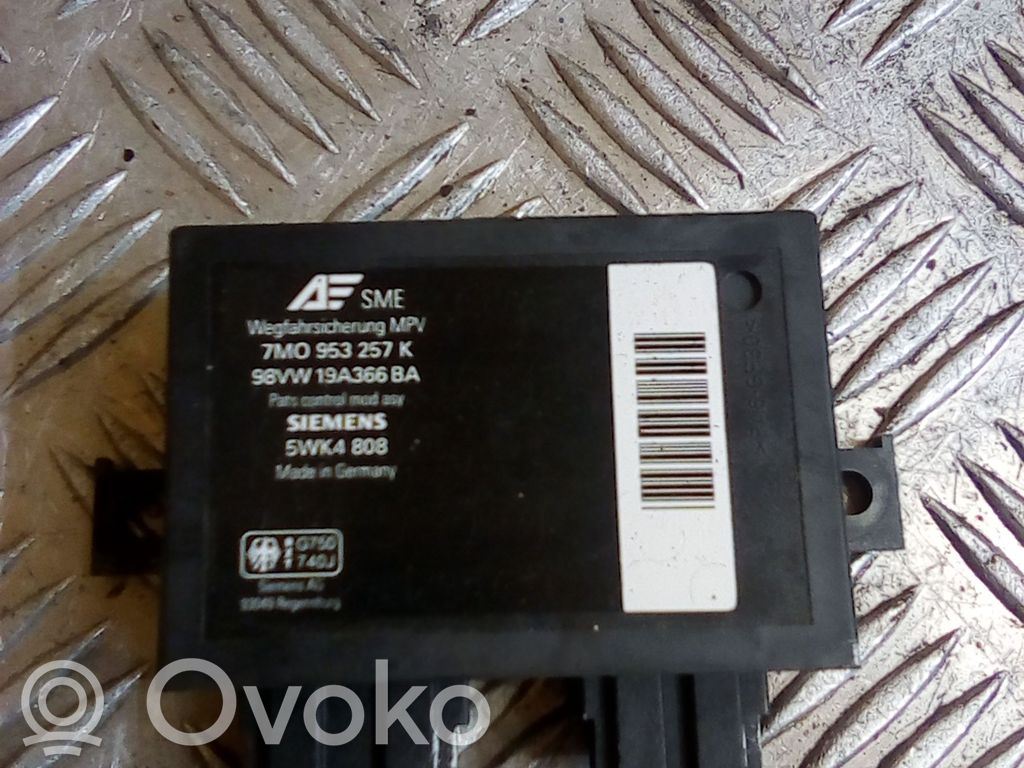 Immobilizer control unit/module   7MO953257K,98VW19A366BA