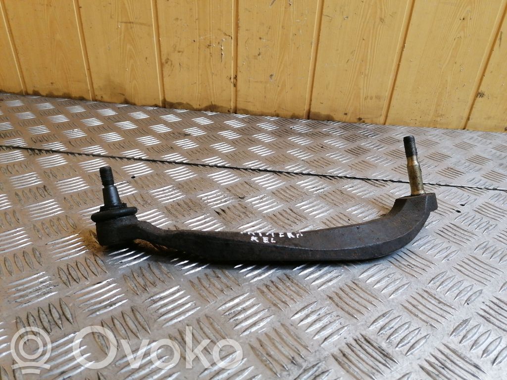 Nissan Primera Dakša 