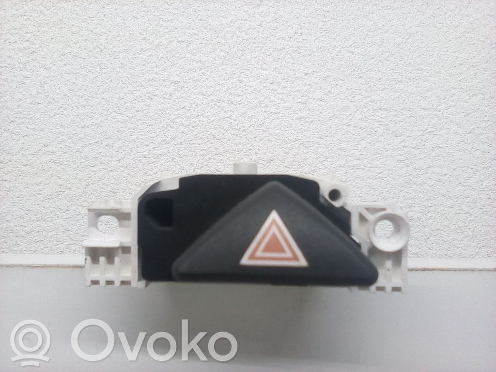 Ford Focus Hazard light switch 