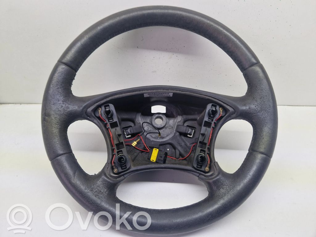 Lancia Phedra Stūre 