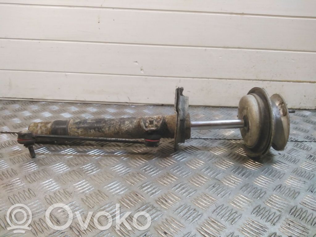 BMW 3 E46 Priekšpusē amortizators 