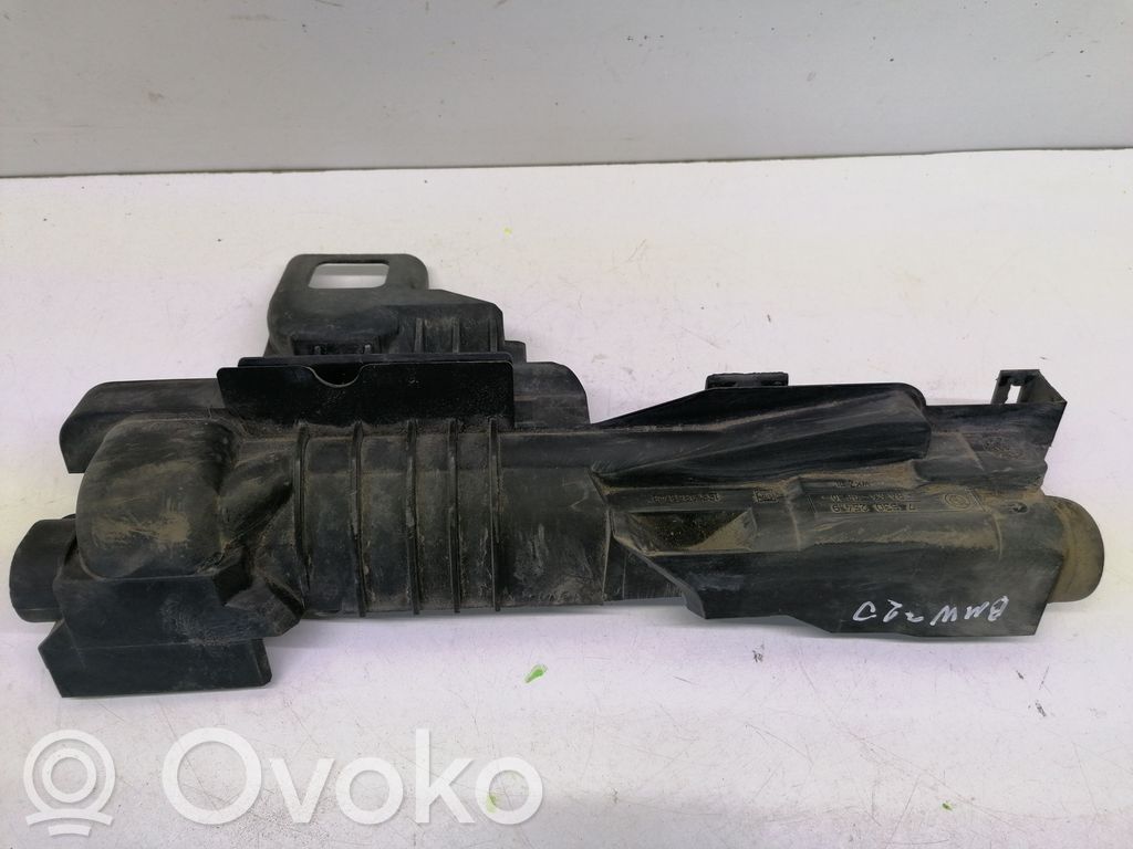 Radiator mount bracket   155986348,75302549