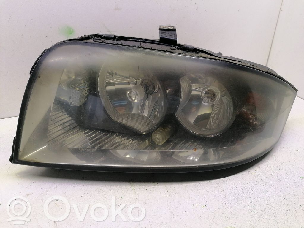 Audi A2 Headlight/headlamp 
