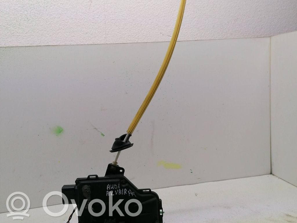 Audi A2 Front door lock 