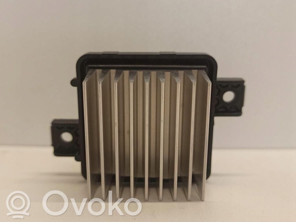 Suzuki Swift IV Lämpöpuhaltimen moottorin vastus 