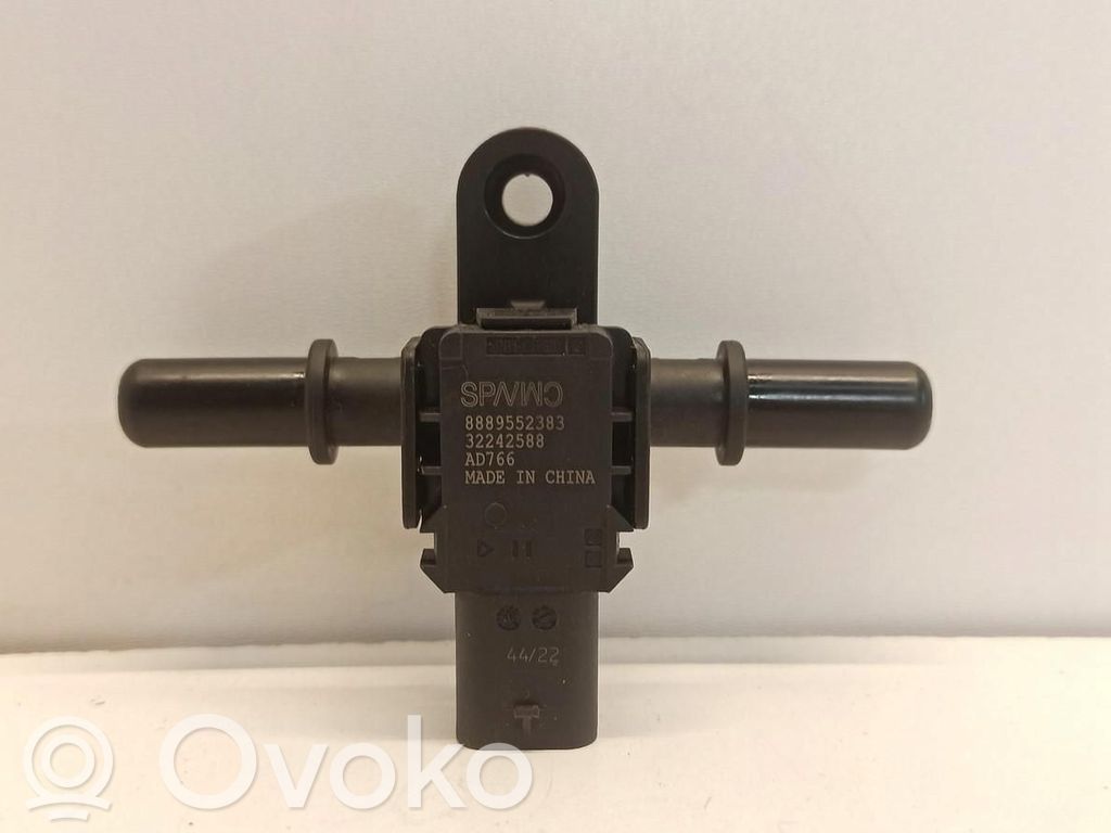 Volvo XC40 Regulador de presión del combustible 