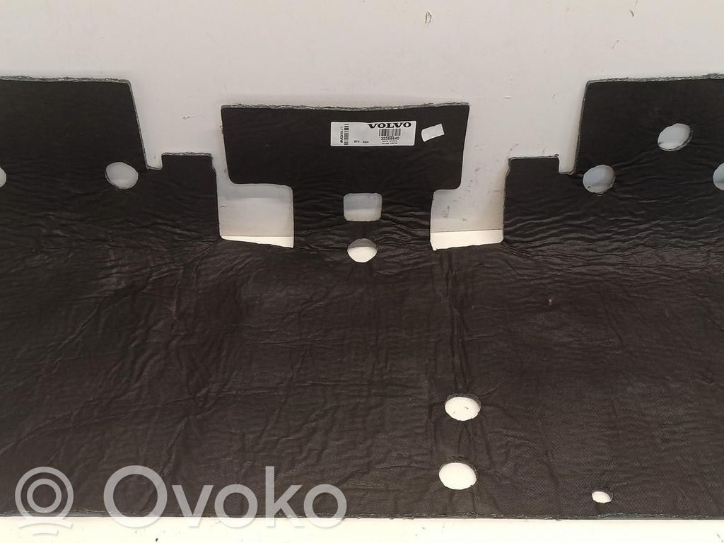Volvo XC40 Podłoga bagażnika 