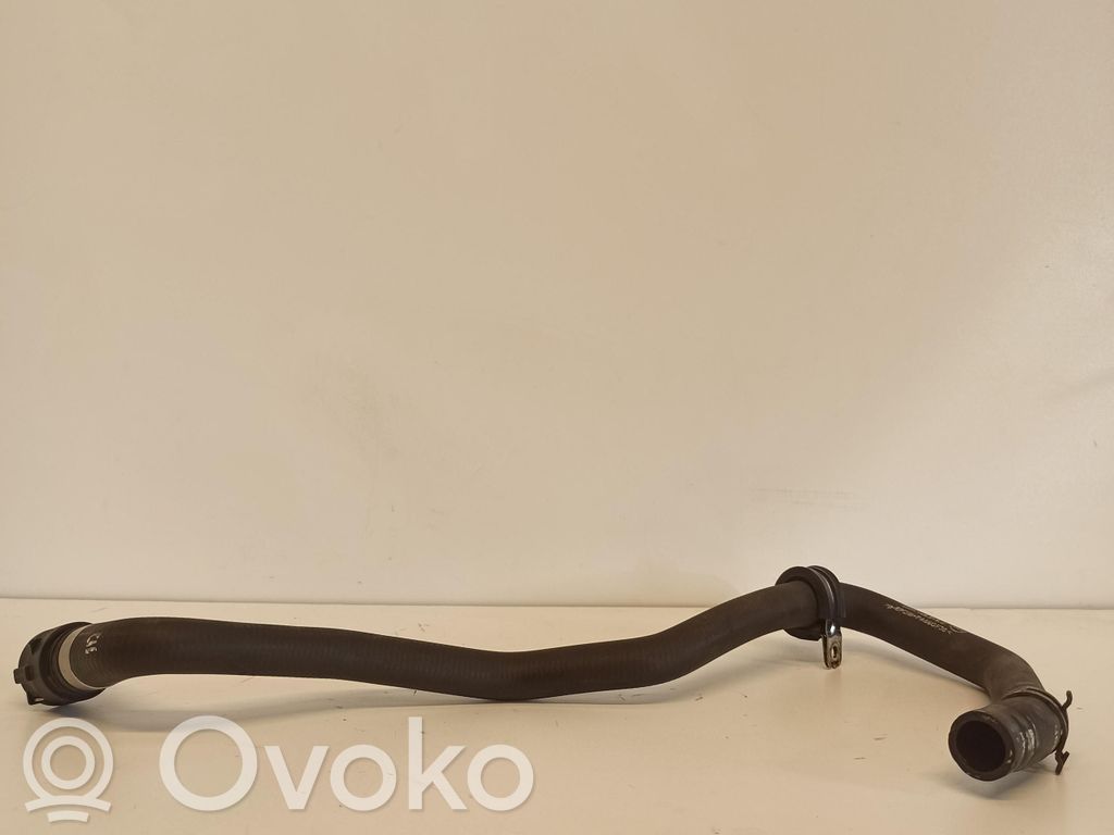 Audi A4 S4 B9 8W Conductă/furtun lichid de răcire motor 