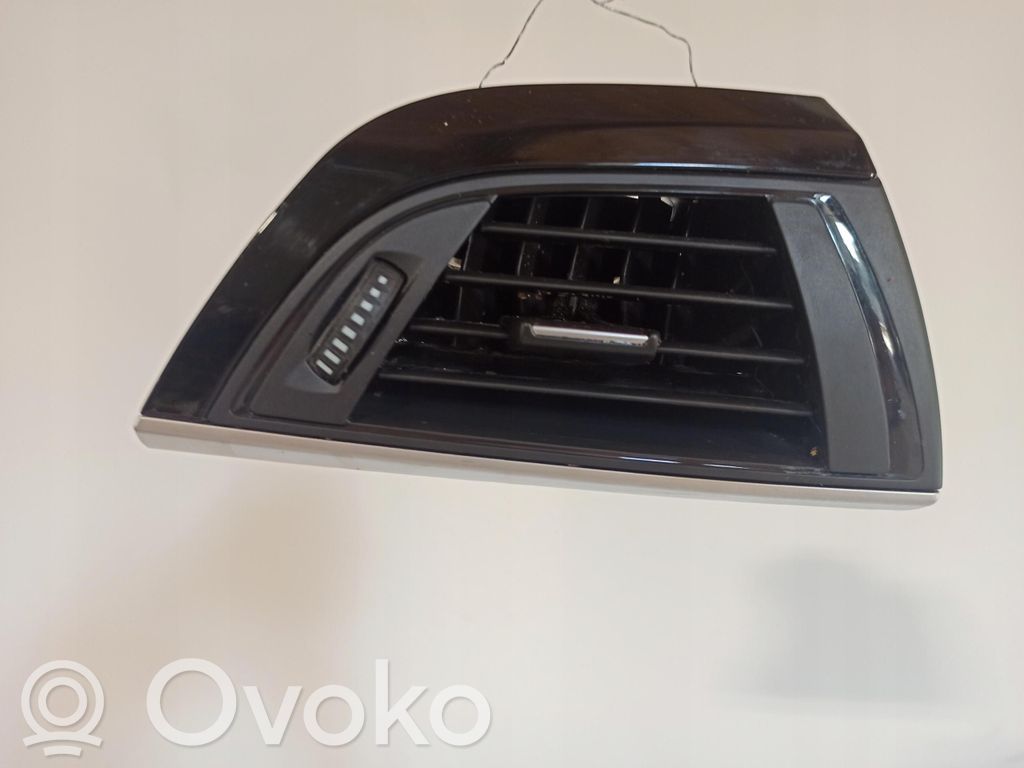 BMW 5 GT F07 Boczna kratka nawiewu deski rozdzielczej 