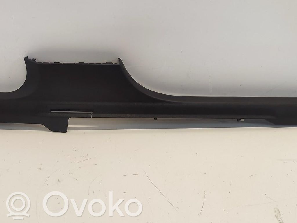 Skoda Karoq Sivuhelman/astinlaudan suoja 