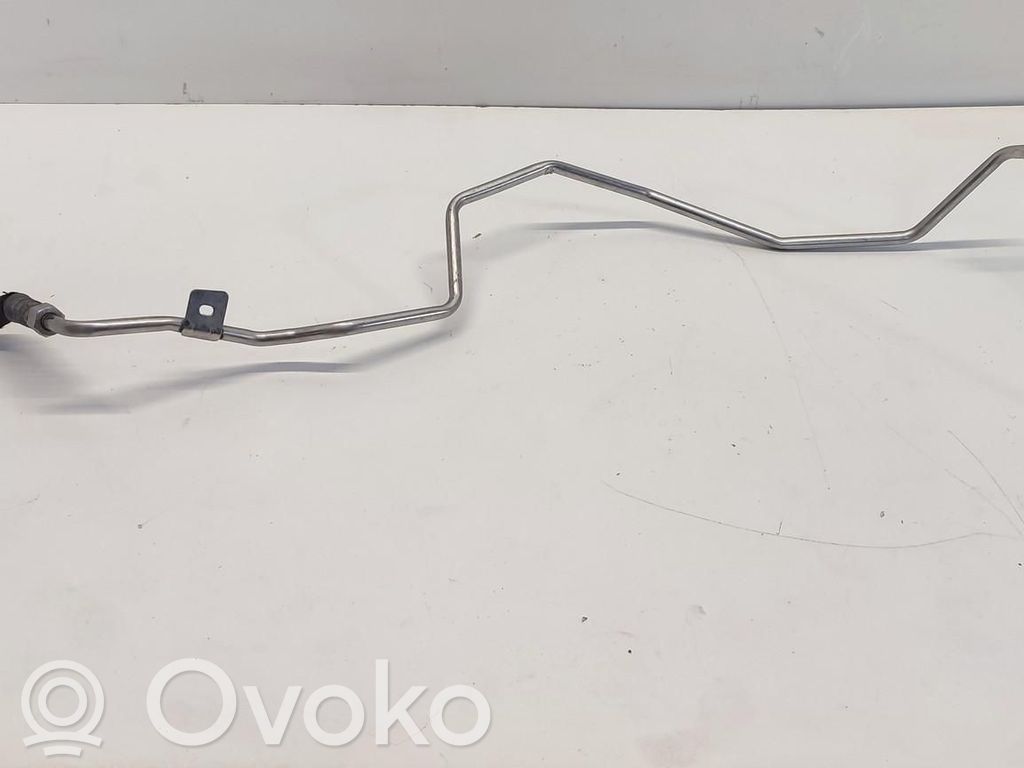 Audi A5 8T 8F Gearbox oil cooler pipe/hose 