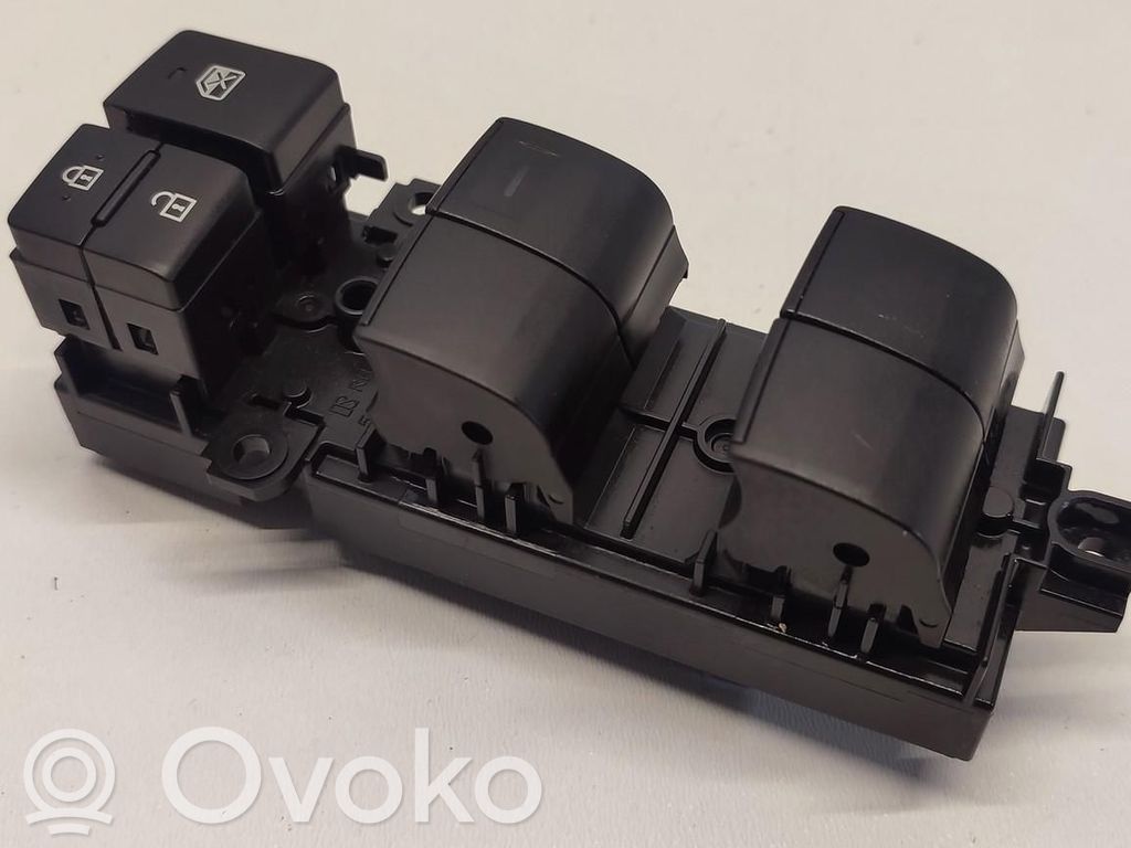 Mazda 2 Quarter vent window switch 