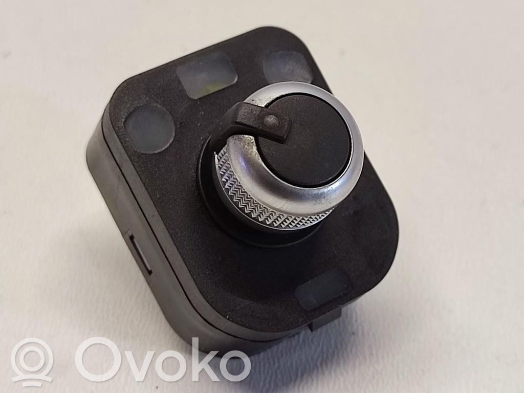 Audi Q3 8U Interruptor del espejo lateral 
