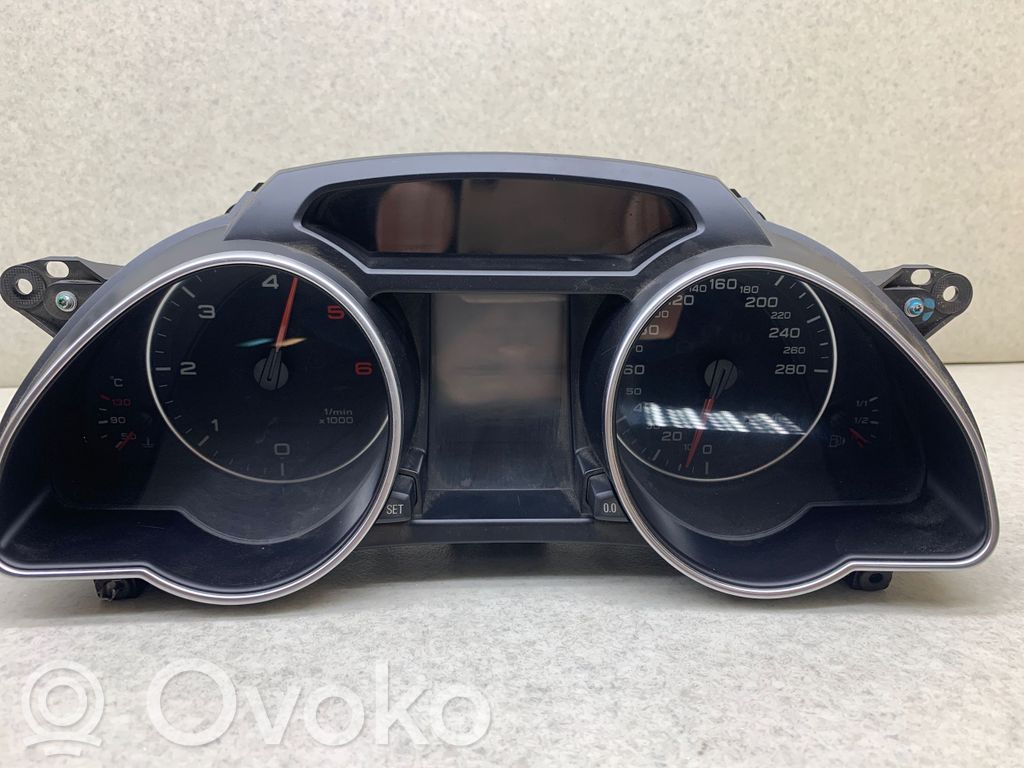 Audi A5 8T 8F Nopeusmittari (mittaristo) 