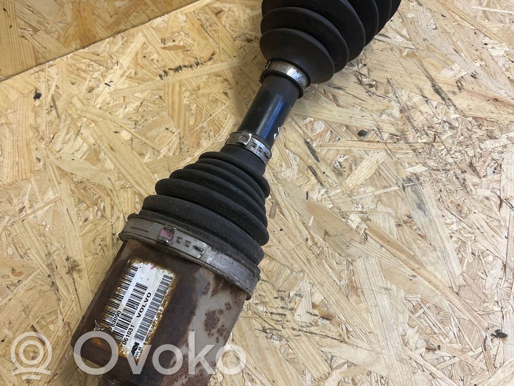 Volvo S60 Półoś przednia 