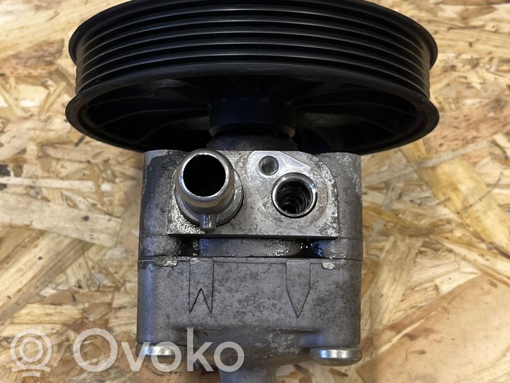 Volvo S60 Ohjaustehostimen pumppu 