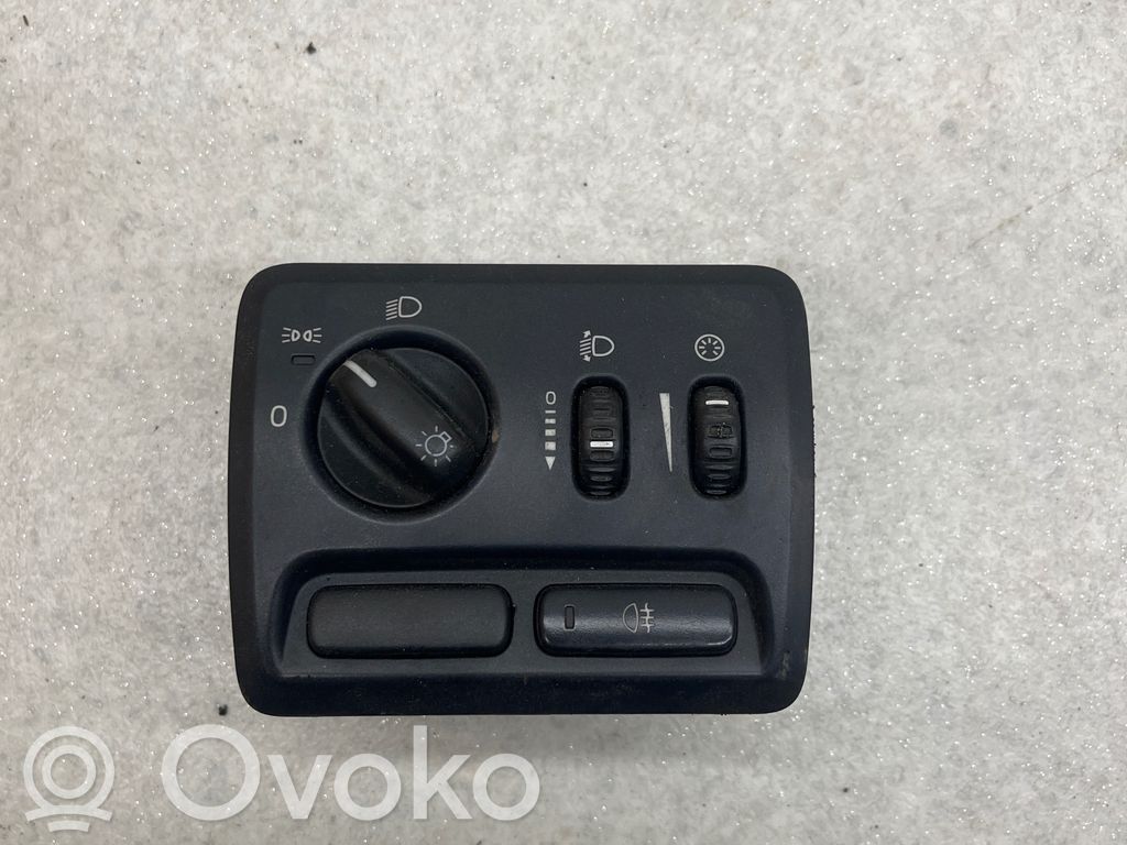 Volvo V70 Light switch 